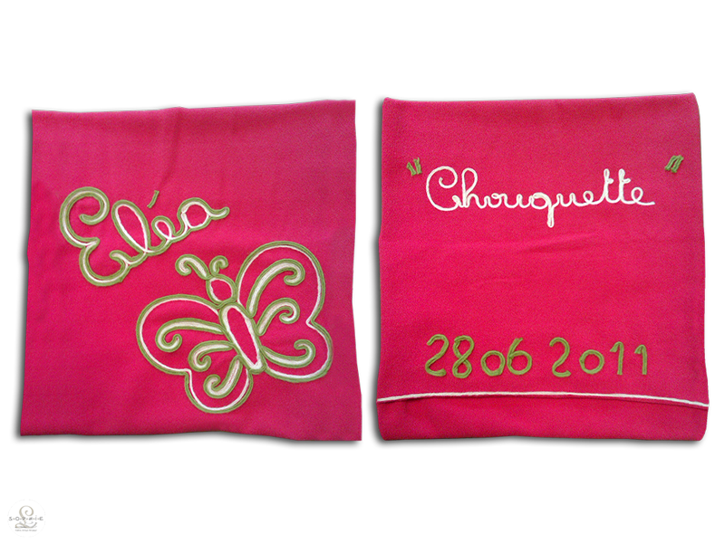 Sophie L / Coussin brodé Sophie L / Bracelet brodé / Tanna