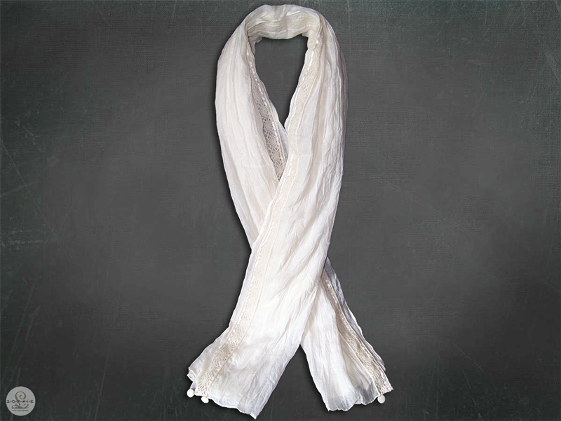 Sophie L / Foulard brodé / Falea 3.2