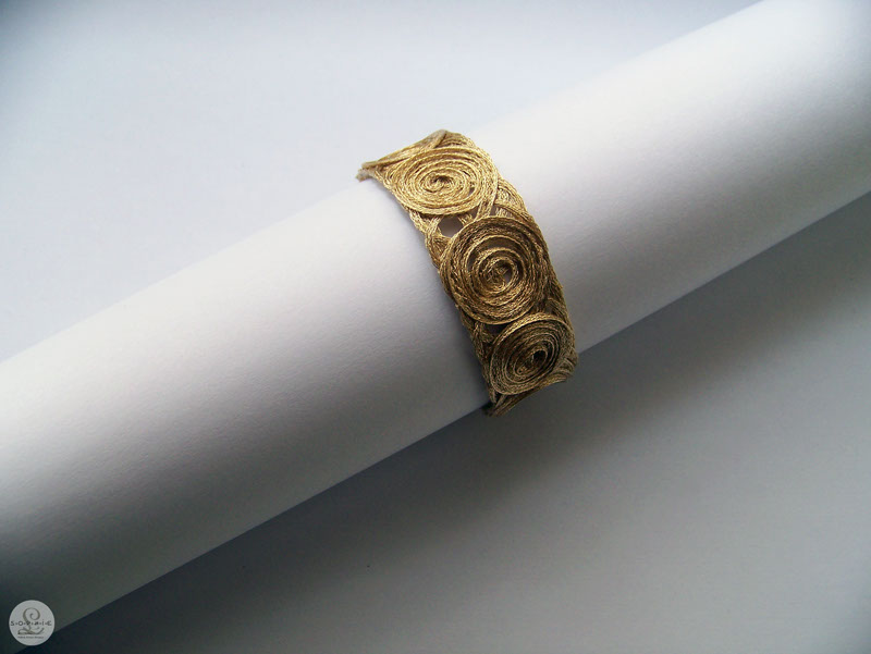 Sophie L / Bracelet brodé / Tanna