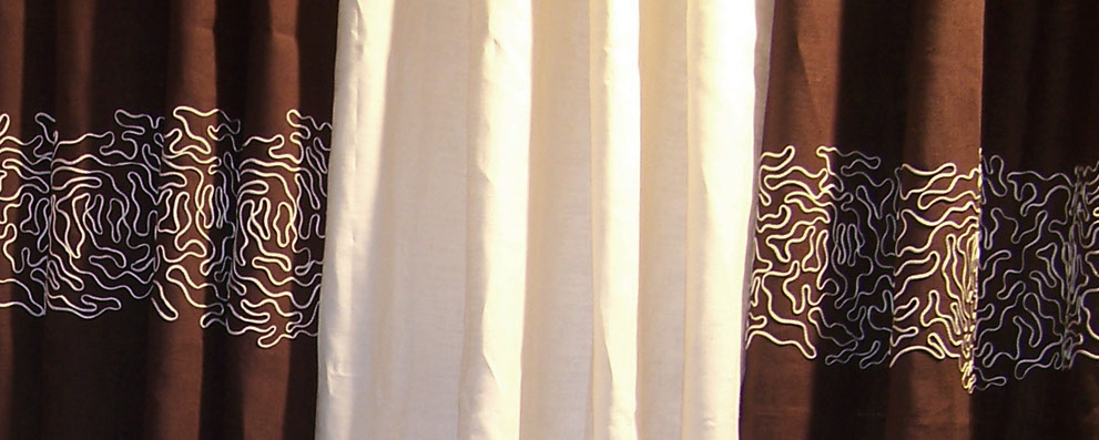 Sophie L / Rideaux brodés