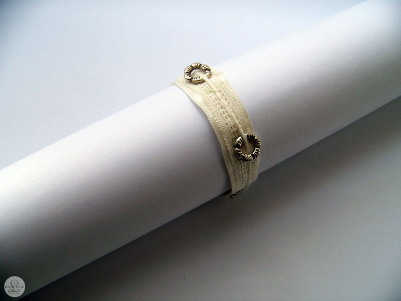 Sophie L / Bracelet brodé / Tanna